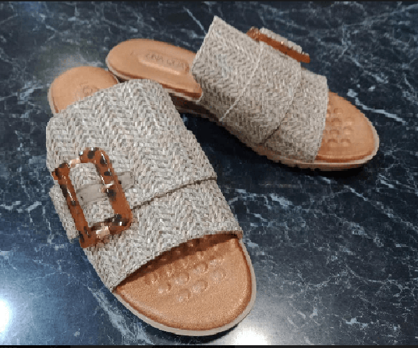 Laguna Quays Slides Mivari Raffia slide
