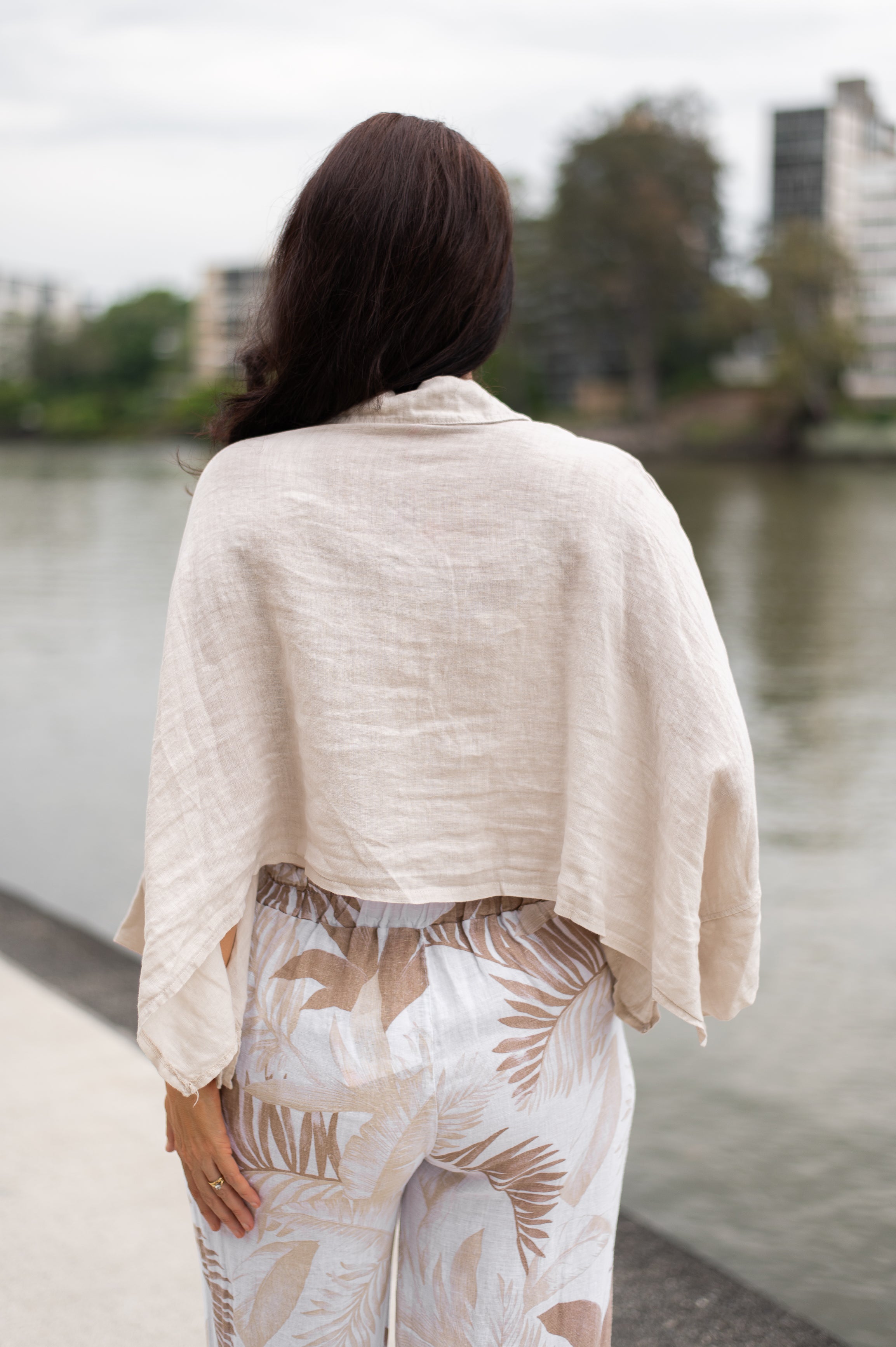 WT Cropped poncho