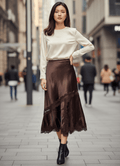 Suki Satin Skirt So in style