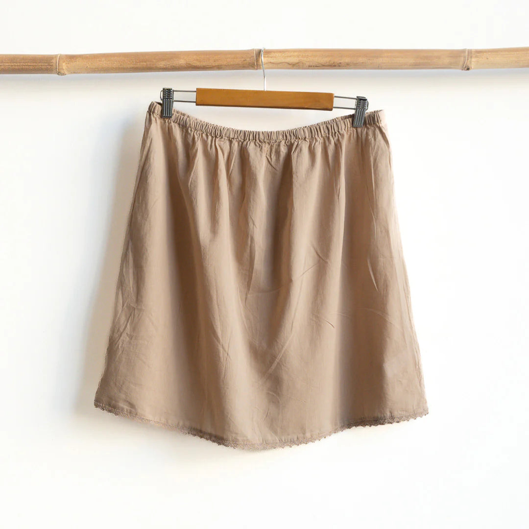 Orientique half slip
