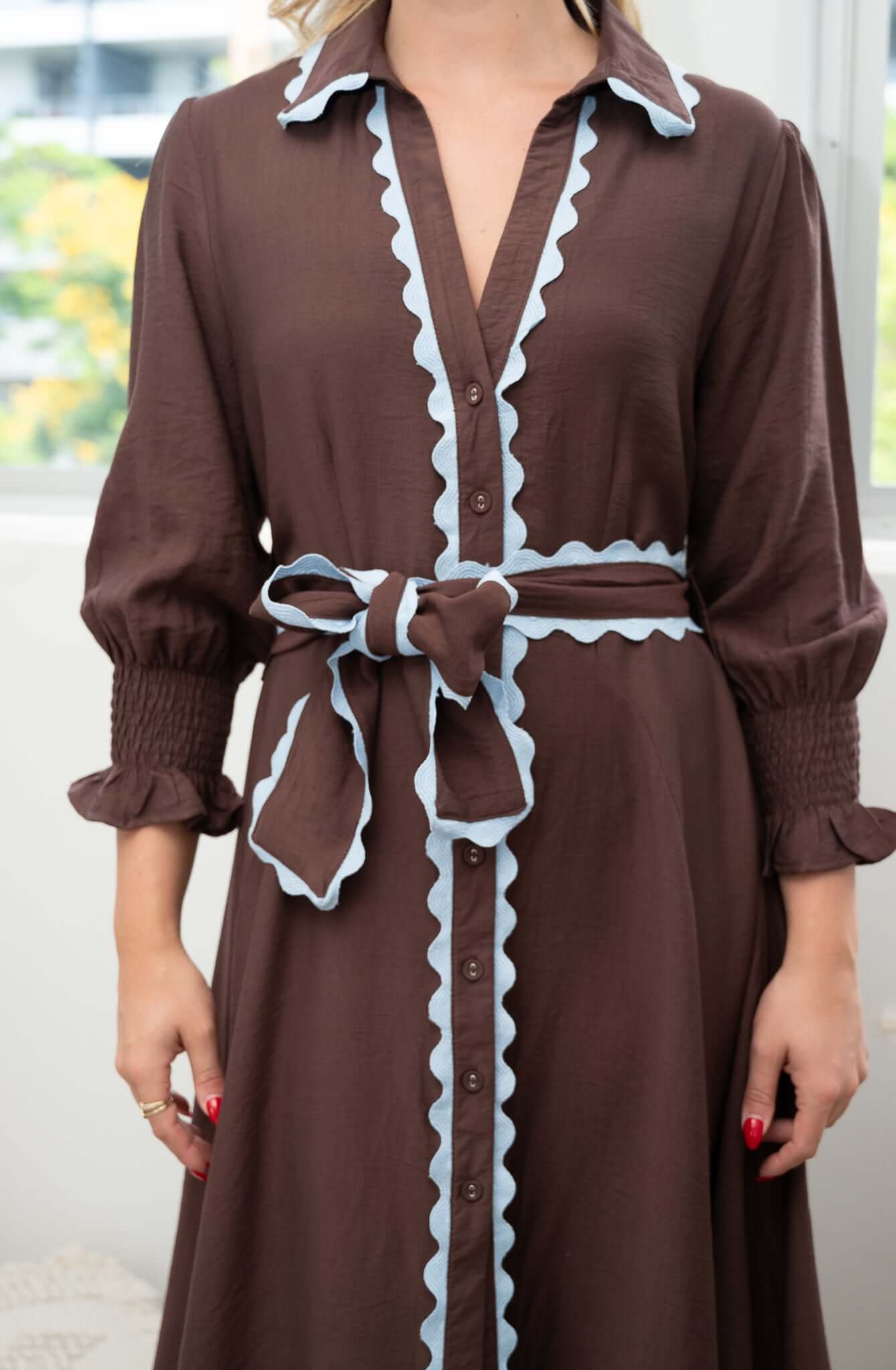 Tessa Lace trim Dress So in style