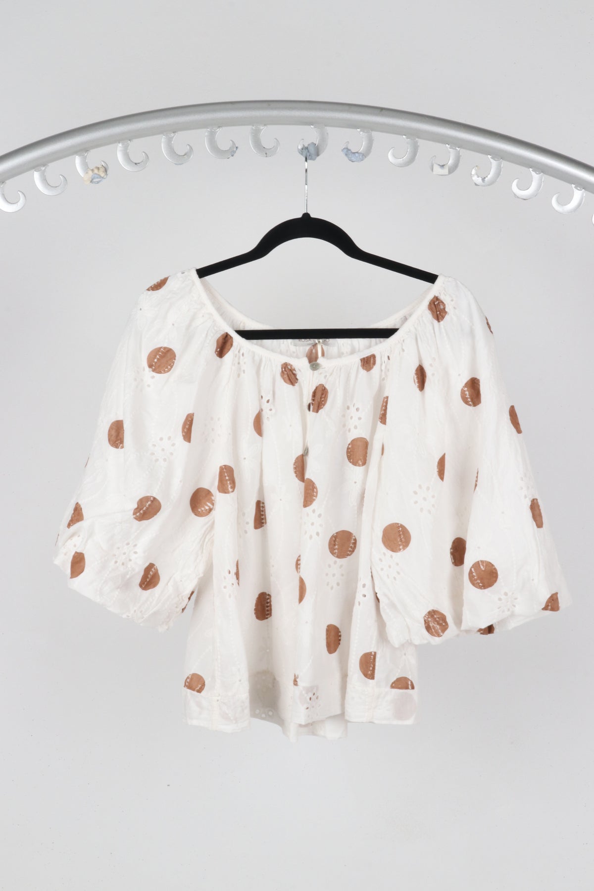 Embroidery Anglaise
