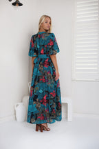 Lucinda Maxi