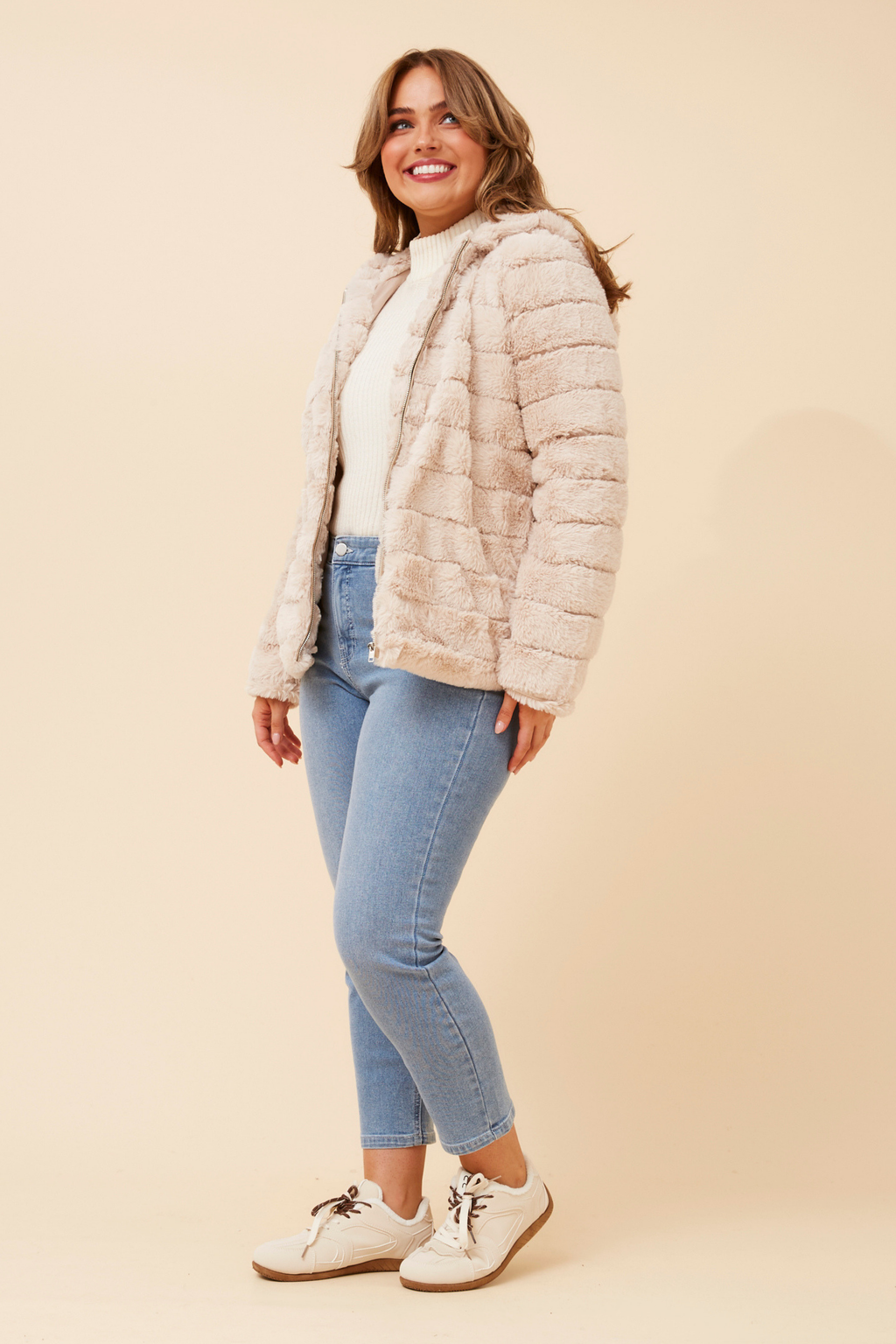 Cora Hooded Faux fur Jacket Caroline Morgan