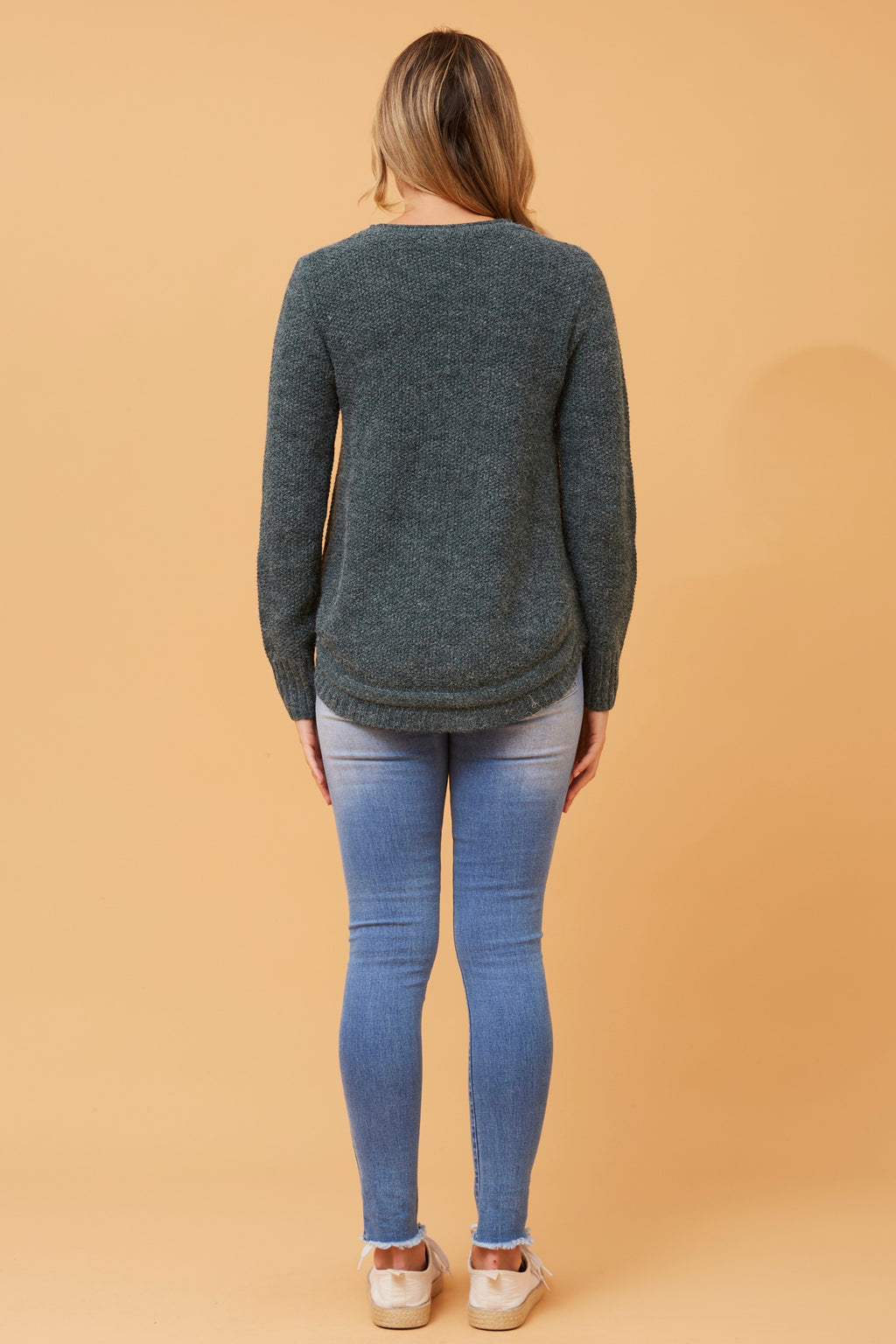 CKM Curved buttoned hem jumper