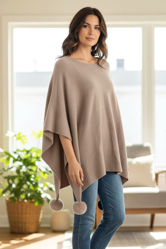 Pom Pom Poncho AUTN