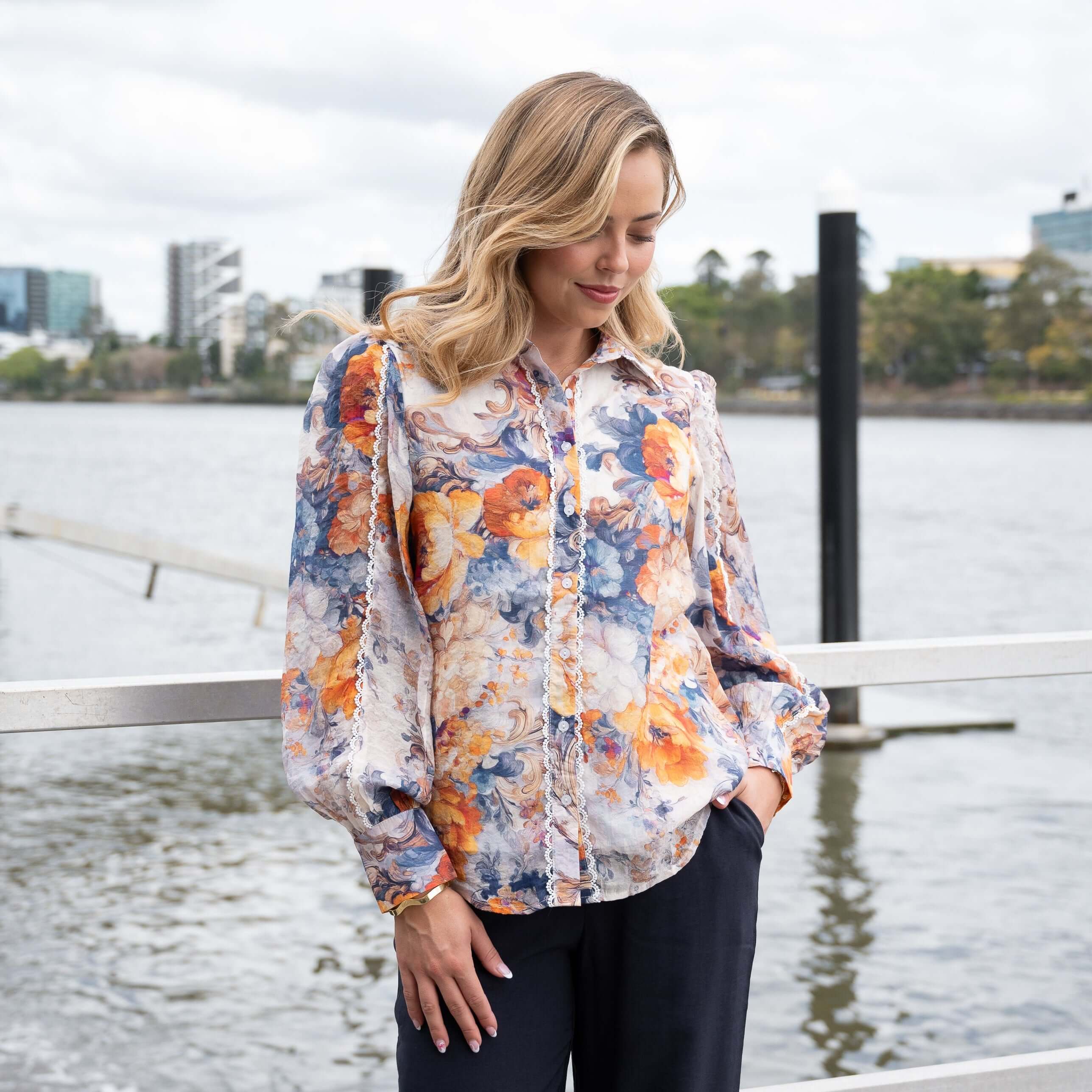 Vintage Rose Blouse Blue So in style