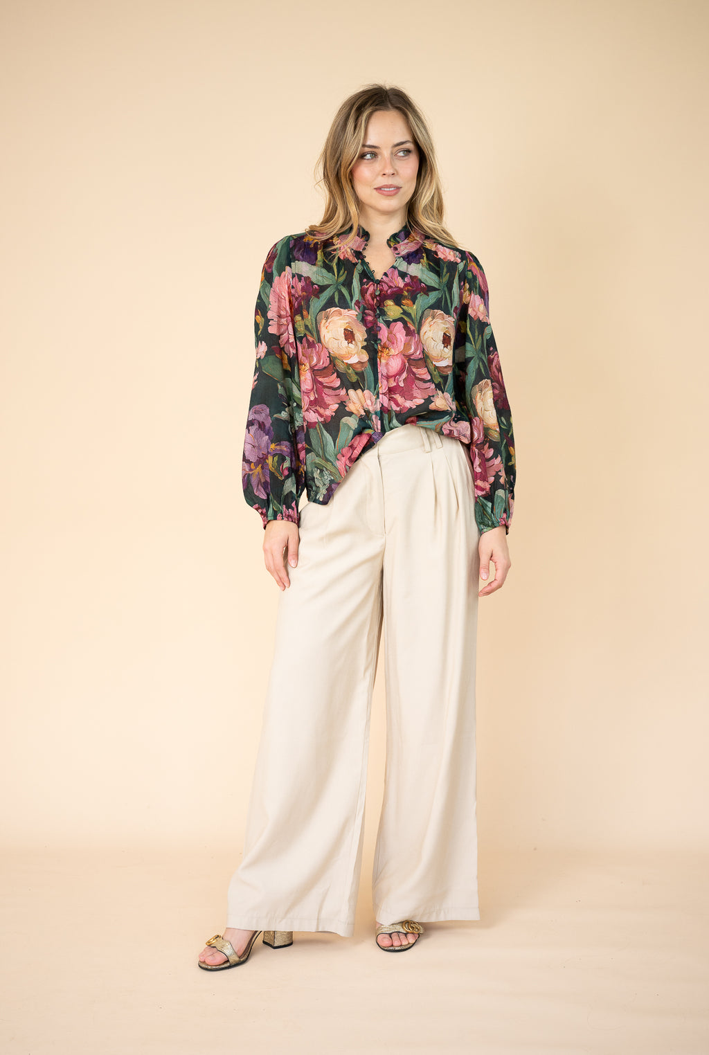 Olivia Blouse So in style
