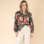 Olivia Blouse So in style