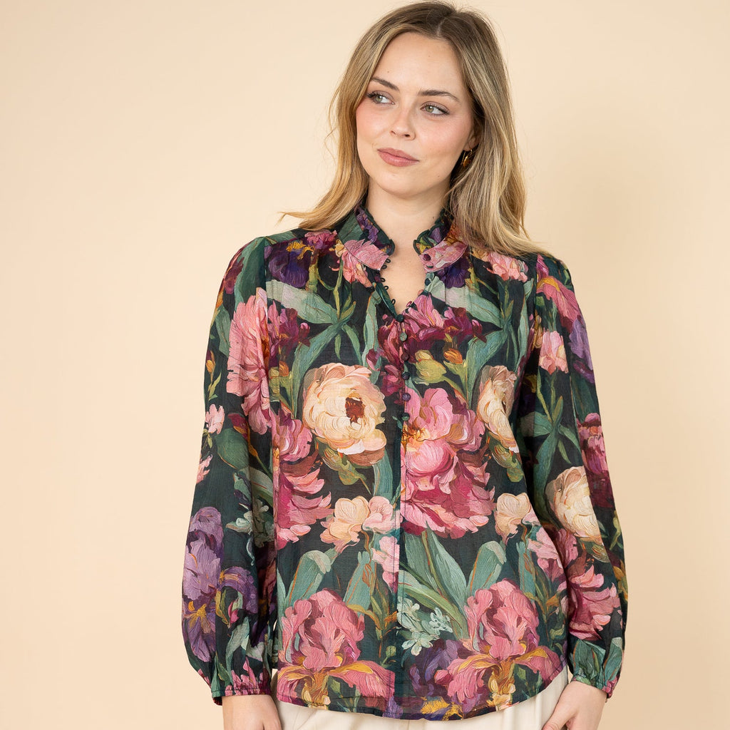 Olivia Blouse So in style