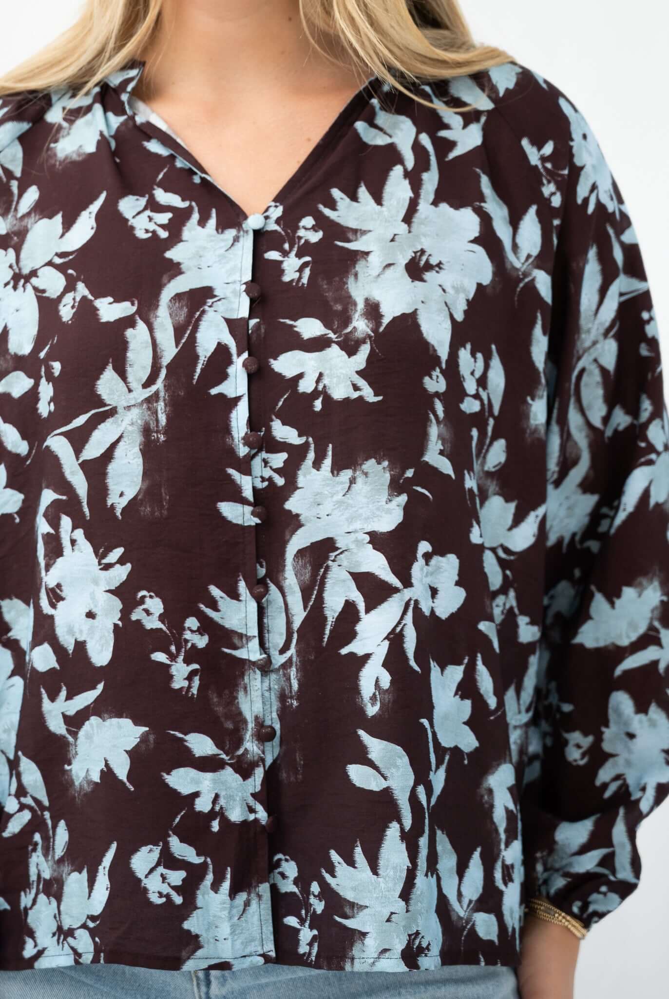 Lara Floral Blouse So in style