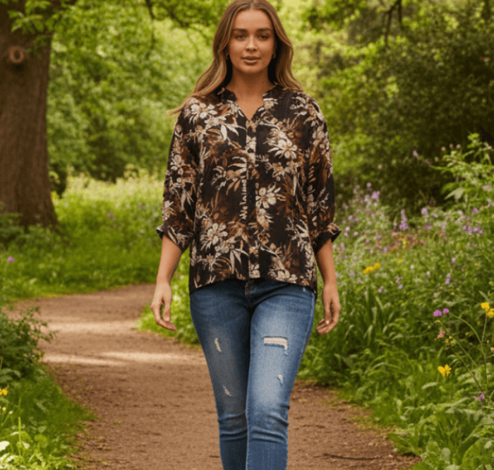 Ckm Button Back top Chocolate Caroline Morgan