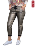 Woman wearing Zenta Pants made in Italy with crinkled wetlook and rollup cuffs