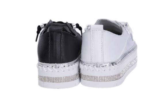 Susan Sneaker- white