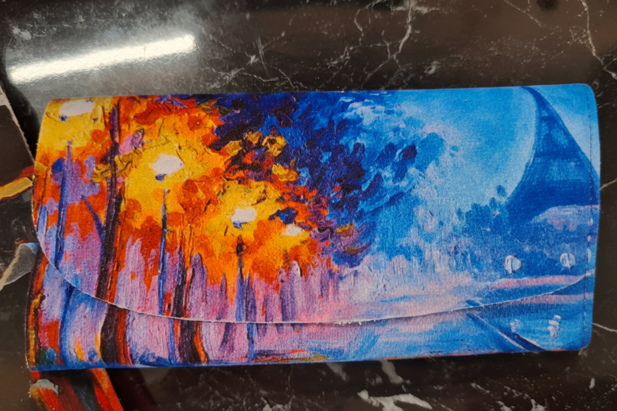 Velour glasses case -Eiffel tower at dusk Paris