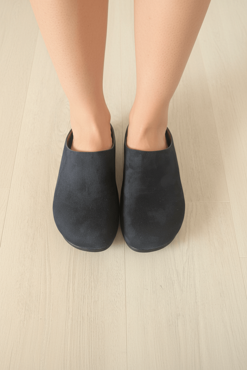 Los Cabos Lumi Slides featuring a synthetic suede upper and a sleek design, perfect for casual wear.