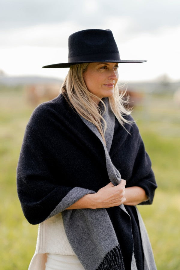 Merino Wool wrap Black/Grey
