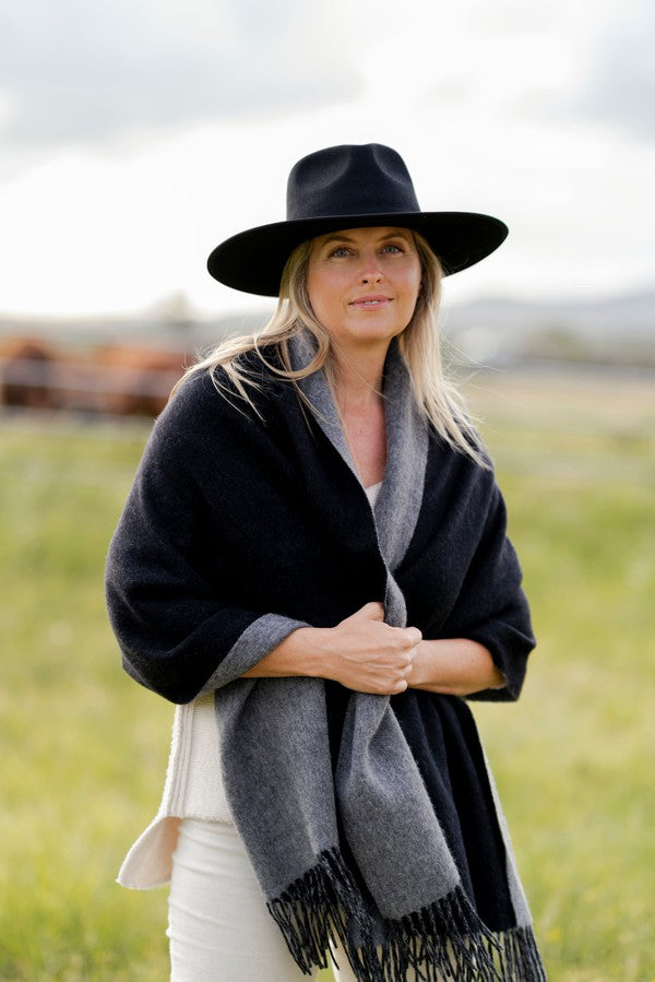 Merino Wool wrap Black/Grey