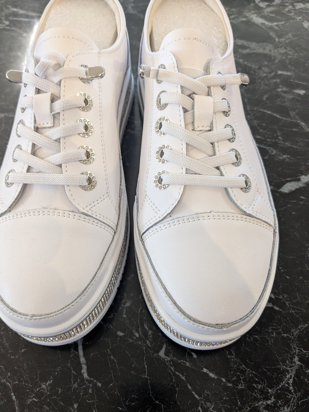 Susanna Sneaker