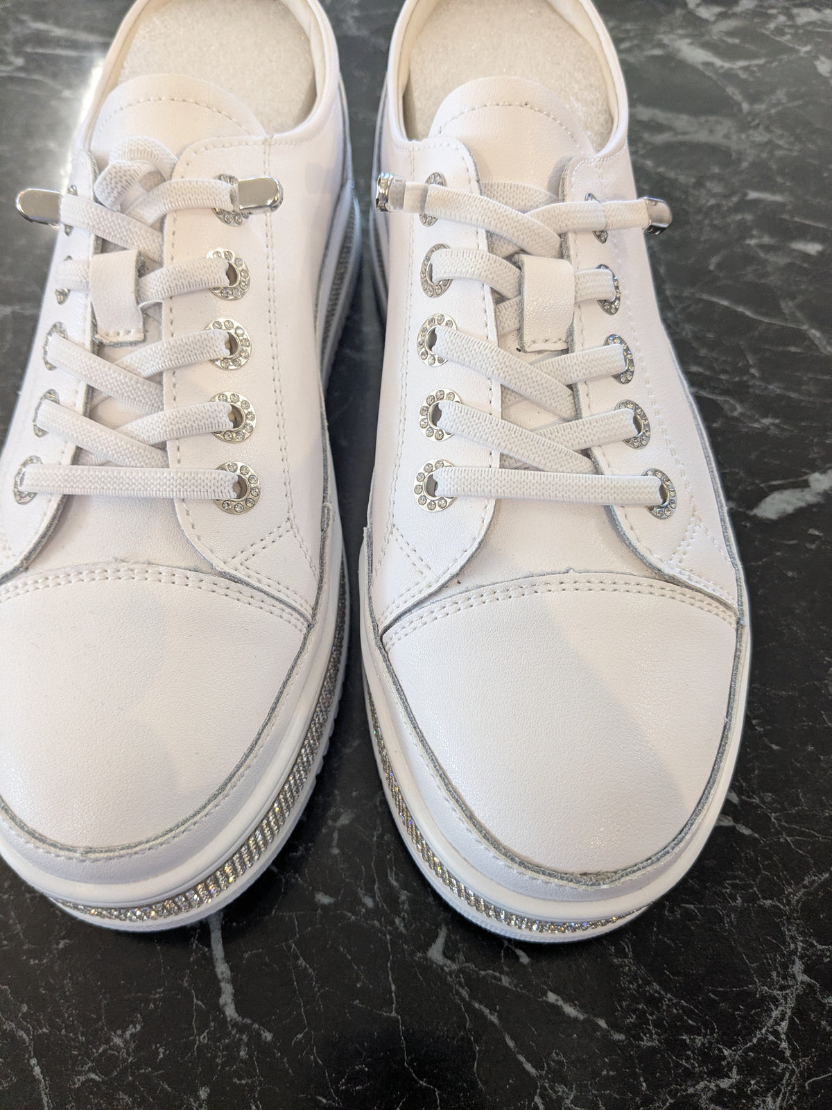 Susanna Sneaker