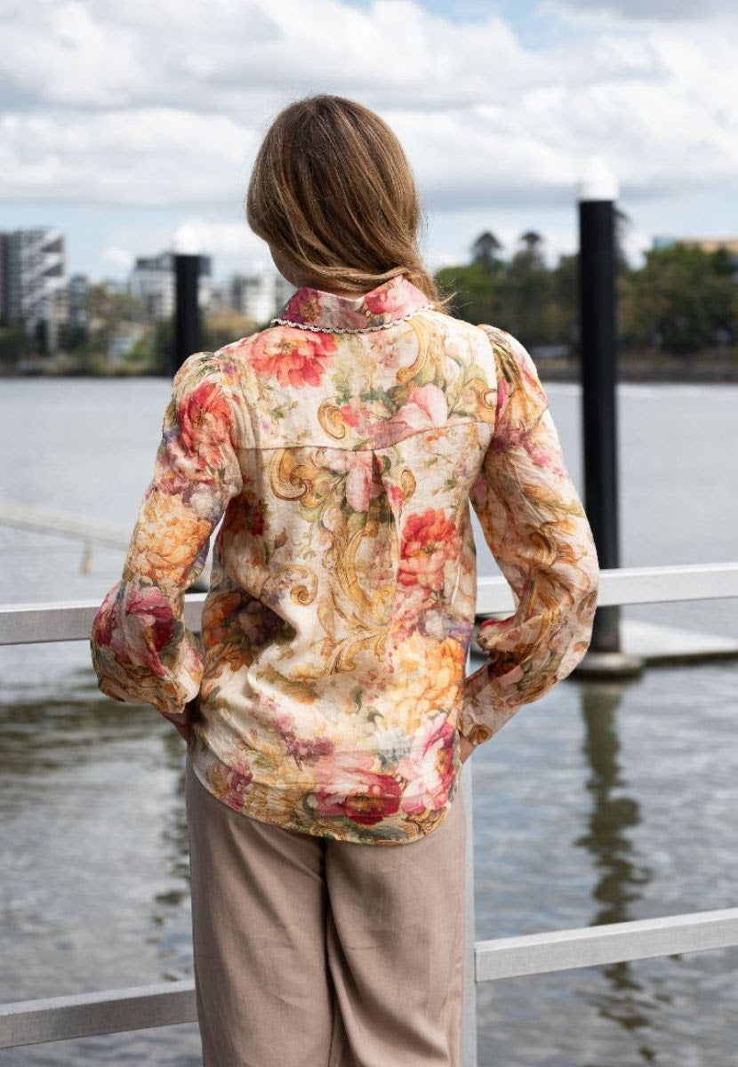 Vintage Rose Blouse So in style