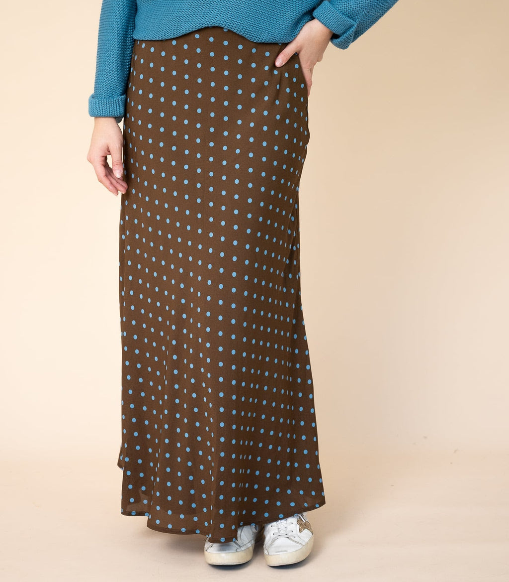 Polka Dot Skirt so in stlye