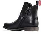 EOS Boots Wilds Boot- Black